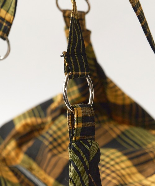 ROOPTOKYO(ループトウキョウ)の「チェック柄 ワンショルダーバック(ショルダーバッグ・メンズ・イエロー・FREE)」の8枚目の写真