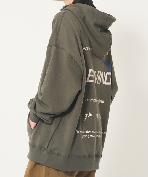 ROUGH TRADE（ラフトレード）の「裏毛バックプリントプルパーカー(M1)（パーカー・メンズ・ブラック/カーキ/レッド・MEDIUM/LARGE/X-LARGE）」の8枚目の写真