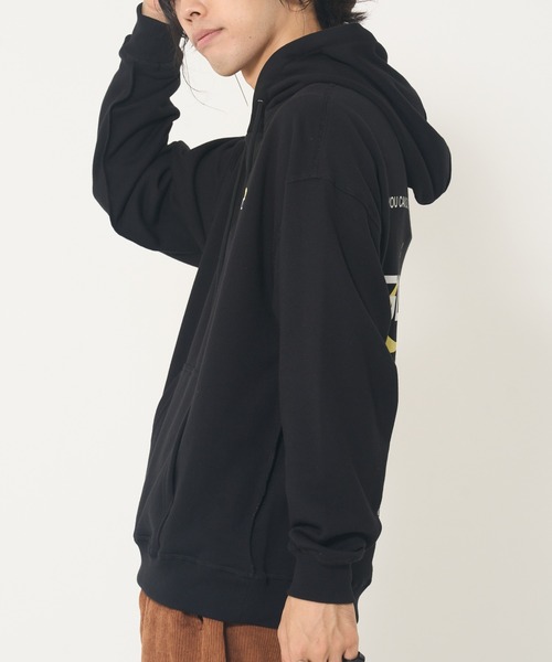 ROUGH TRADE（ラフトレード）の「裏毛バックプリントプルパーカー(M1)（パーカー・メンズ・ブラック/カーキ/レッド・MEDIUM/LARGE/X-LARGE）」の6枚目の写真