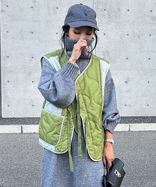INTERPLAY(インタープレイ)の「【INTERPLAY x AYA】Switching Quilt Vest(その他アウター・レディース・ブラック/カーキ・FREE)」の9枚目の写真