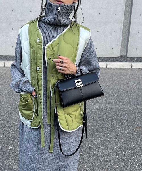 INTERPLAY(インタープレイ)の「【INTERPLAY x AYA】Switching Quilt Vest(その他アウター・レディース・ブラック/カーキ・FREE)」の8枚目の写真