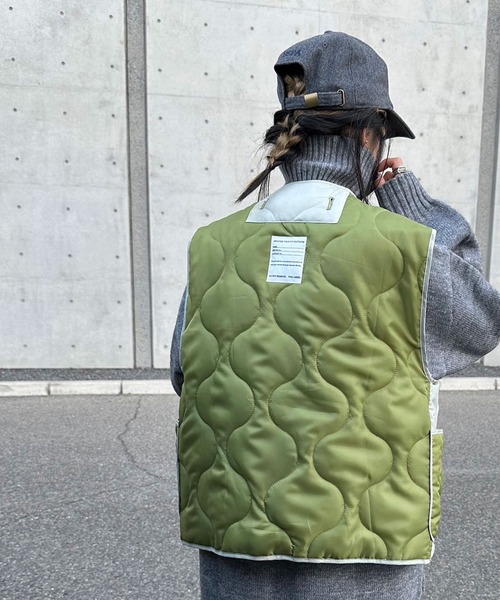 INTERPLAY(インタープレイ)の「【INTERPLAY x AYA】Switching Quilt Vest(その他アウター・レディース・ブラック/カーキ・FREE)」の10枚目の写真