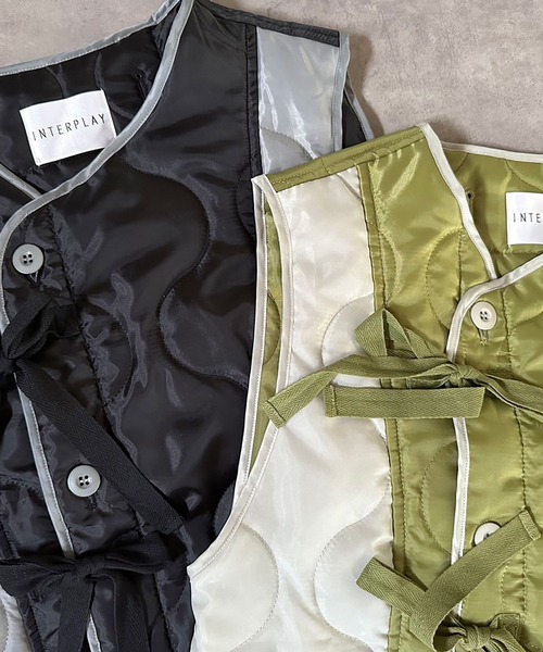 INTERPLAY(インタープレイ)の「【INTERPLAY x AYA】Switching Quilt Vest(その他アウター・レディース・ブラック/カーキ・FREE)」の17枚目の写真