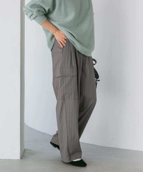 URBAN RESEARCH DOORS（アーバンリサーチドアーズ）の「ピンストライプカーゴパンツ（その他パンツ・レディース・グレー・SMALL/MEDIUM）」の4枚目の写真