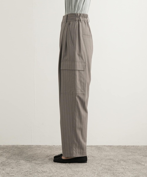 URBAN RESEARCH DOORS（アーバンリサーチドアーズ）の「ピンストライプカーゴパンツ（その他パンツ・レディース・グレー・SMALL/MEDIUM）」の21枚目の写真