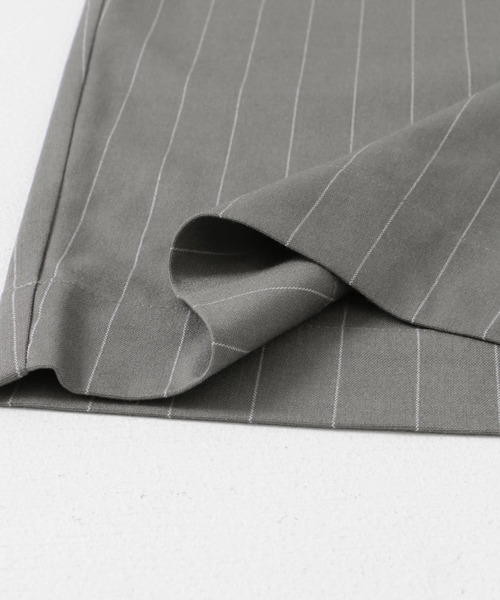 URBAN RESEARCH DOORS（アーバンリサーチドアーズ）の「ピンストライプカーゴパンツ（その他パンツ・レディース・グレー・SMALL/MEDIUM）」の9枚目の写真