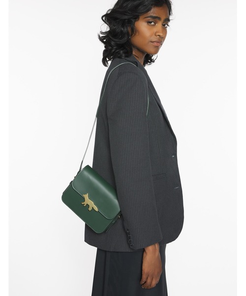 Maison Kitsune（メゾンキツネ）の「EDIE BAG（ショルダーバッグ・レディース・バーガンディー/ブラック/ブラウン/ブルー系その他/ネイビー/ダークグリーン・U）」の19枚目の写真