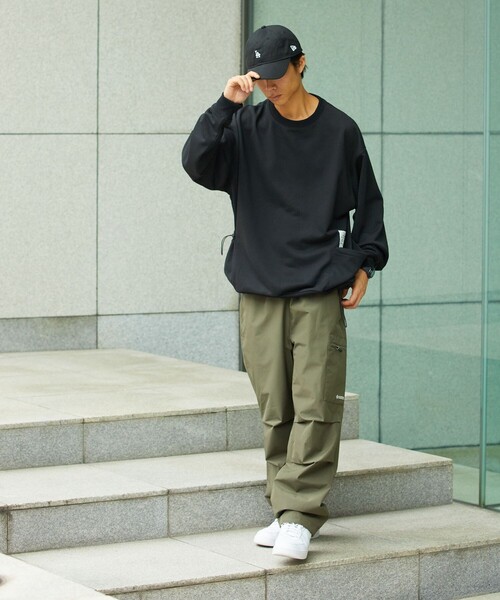 FREAK'S STORE(フリークスストア)の「限定展開 Drymix(R)/ドライミックス リラックスフィット サイドポケット ロングスリーブTシャツ(Tシャツ/カットソー・メンズ・ブラック/ベージュ/ネイビー/グレー・SMALL/MEDIUM/LARGE)」の6枚目の写真