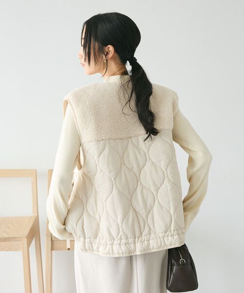 CRAFT STANDARD BOUTIQUE（クラフトスタンダードブティック）の「ボアキルティングベスト（ベスト・レディース・カーキ/ブラック/アイボリー・FREE）」の8枚目の写真