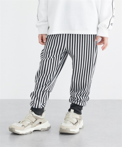 QUNTSTYLE（キュントスタイル）の「サルエルジョガーパンツ（その他パンツ・キッズ・ブラック系1/アイボリー系1/カーキ/ブルーグリーン/チャコール/ブラック系2/ネイビー/ブラック系4/グレー系/パープル系/ブラック系3/ベージュ系・100/110/120/130/140/150/160/170）」の3枚目の写真