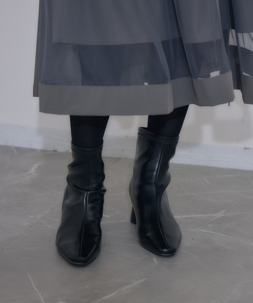 Paradise Picnic（パラダイスピクニック）の「JETEE   circleヒールショートブーツ（ブーツ・レディース・ブラック・LARGE/MEDIUM）」の10枚目の写真
