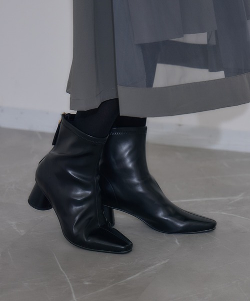 Paradise Picnic（パラダイスピクニック）の「JETEE   circleヒールショートブーツ（ブーツ・レディース・ブラック・LARGE/MEDIUM）」の11枚目の写真