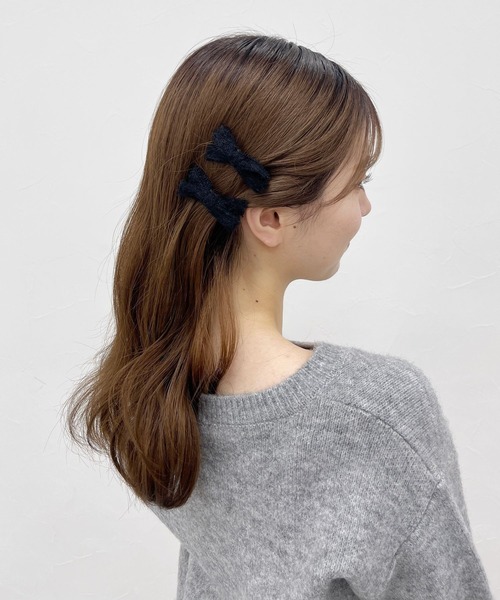 Heather(ヘザー)の「シャギーリボンピンSET 232913(ヘアピン・レディース・ブラック/ホワイト・ONE SIZE)」の1枚目の写真