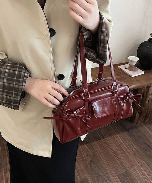 LA VORAGINE(ラ ヴォラジネ)の「外ポケットボストンバッグ(ボストンバッグ・レディース・ブラウン/シルバー/レッド/ブラック/アイボリー/モカ・FREE)」の6枚目の写真