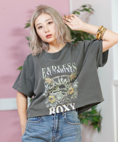 ROXY(ロキシー)の「ROXY/ロキシー ショート丈Tシャツ RST251651M(Tシャツ/カットソー・レディース・ブラック×ピンク/ブラック×ブルー/ブラック×グリーン・M)」の2枚目の写真