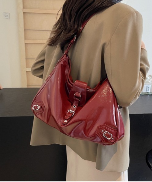 セール】Y2K ロックベルト大容量ショルダーバッグ/ A4収納可能