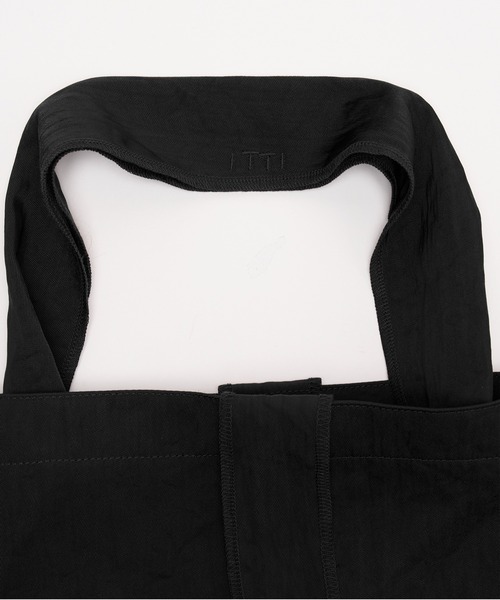 ITTI(イッチ)の「MARY INSIDE OUT TOTE - M / CERATO BRIGHT(トートバッグ・メンズ・ブラウン/ブラック/レッド/ダークグリーン・FREE)」の8枚目の写真