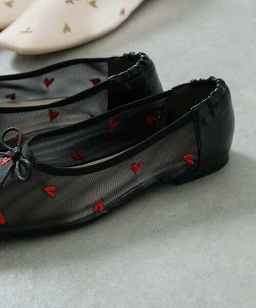 SENSE OF PLACE by URBAN RESEARCH(センスオブプレイスバイアーバンリサーチ)の「ハートチュールフラットシューズ(バレエシューズ・レディース・ブラック系その他/アイボリー/ブラック・SMALL/MEDIUM/LARGE)」の16枚目の写真