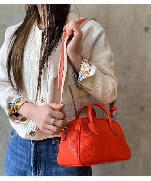 RIPANI(リパーニ)の「【RIPANI/リパーニ】バイカラーショルダーベルト付横長ミニボストンバッグ(ボストンバッグ・レディース・レッド系その他/ブルー系その他/ホワイト/イエロー/ブラック・FREE)」の11枚目の写真