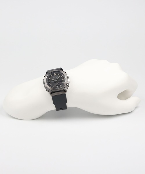 G-SHOCK(ジーショック)の「GM-S2110シリーズ / メタルベゼル / GM-S2110B-8AJF(アナログ腕時計・レディース・ダークグレー・FREE)」の11枚目の写真