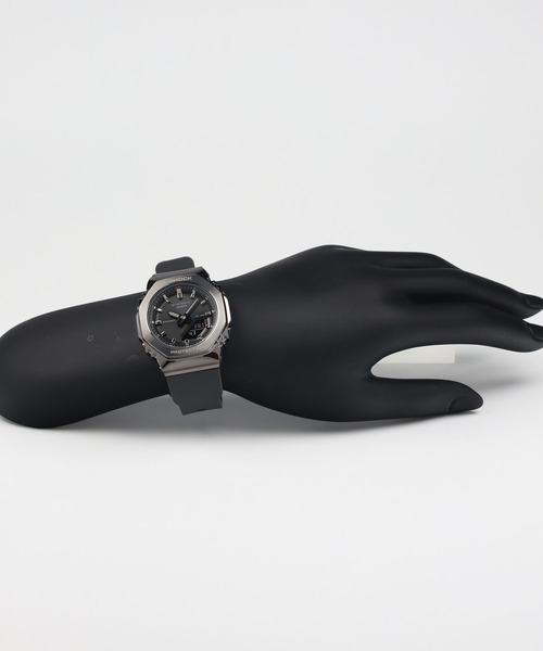 G-SHOCK(ジーショック)の「GM-S2110シリーズ / メタルベゼル / GM-S2110B-8AJF(アナログ腕時計・レディース・ダークグレー・FREE)」の10枚目の写真