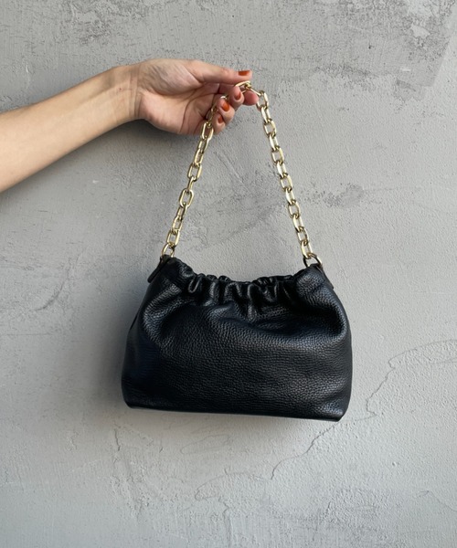 AULENTTI（オウレンティ）の「[AULENTTI/オーレンティ] DOLLARO 2WAY チェーンショルダー レザーミニバッグ（ショルダーバッグ・レディース・ブラック/オフホワイト・F）」の6枚目の写真