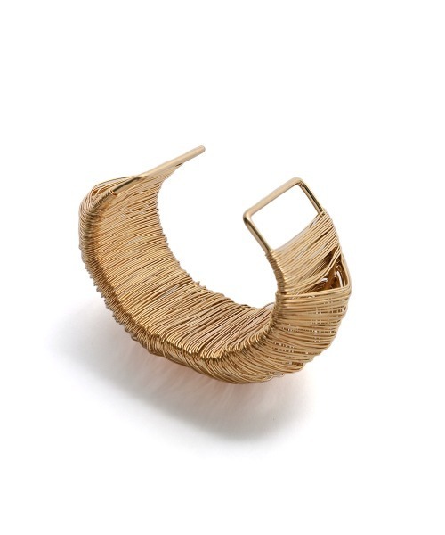 marjour（マージュール）の「SLIM LINE BANGLE（バングル/リストバンド・レディース・ゴールド/シルバー・FREE）」の9枚目の写真