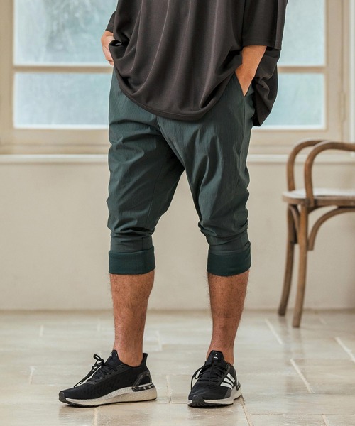 Magine(マージン)の「mp13232- Stretch Nylon Fabric Cropped Pants クロップドジョガーパンツ(その他パンツ・メンズ・チャコール/ブラック/ブルーグリーン・44/46/48)」の3枚目の写真