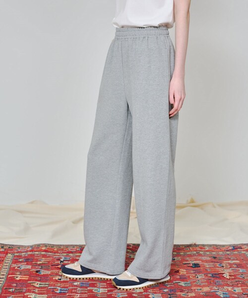 DRESSTERIOR（ドレステリア）の「【スタイリスト福田麻琴さんコラボ】センターシームワイドスウェットパンツ（その他パンツ・レディース・グレー/チャコールグレー・36/38/34）」の3枚目の写真