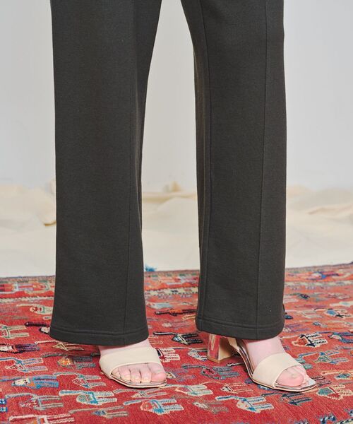 DRESSTERIOR（ドレステリア）の「【スタイリスト福田麻琴さんコラボ】センターシームワイドスウェットパンツ（その他パンツ・レディース・グレー/チャコールグレー・36/38/34）」の18枚目の写真