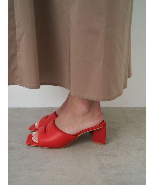 ELENDEEK（エレンディーク）の「クッションサンダル（サンダル・レディース・ブラック/オフホワイト/レッド・38/37）」の13枚目の写真