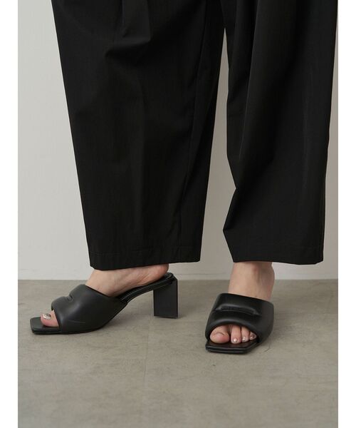 ELENDEEK（エレンディーク）の「クッションサンダル（サンダル・レディース・ブラック/オフホワイト/レッド・38/37）」の9枚目の写真