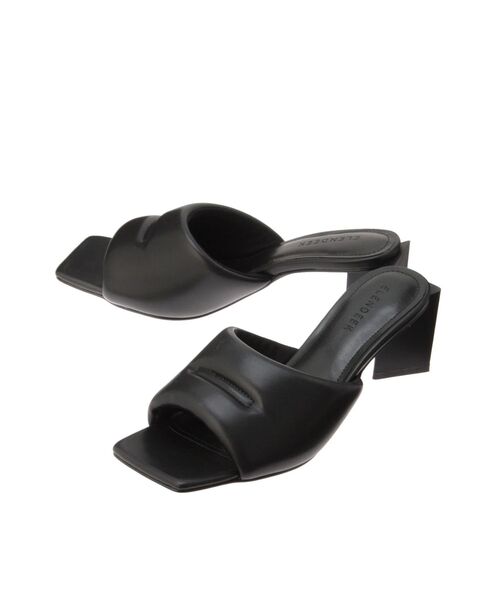 ELENDEEK（エレンディーク）の「クッションサンダル（サンダル・レディース・ブラック/オフホワイト/レッド・38/37）」の4枚目の写真