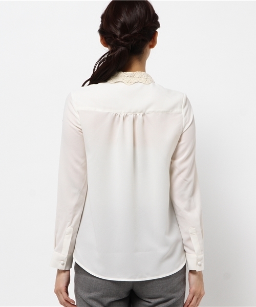 laboratory work（ラボラトリーワーク）の「衿レース付きブラウス（シャツ/ブラウス・レディース・オフホワイト/ブラック・MEDIUM）」の5枚目の写真