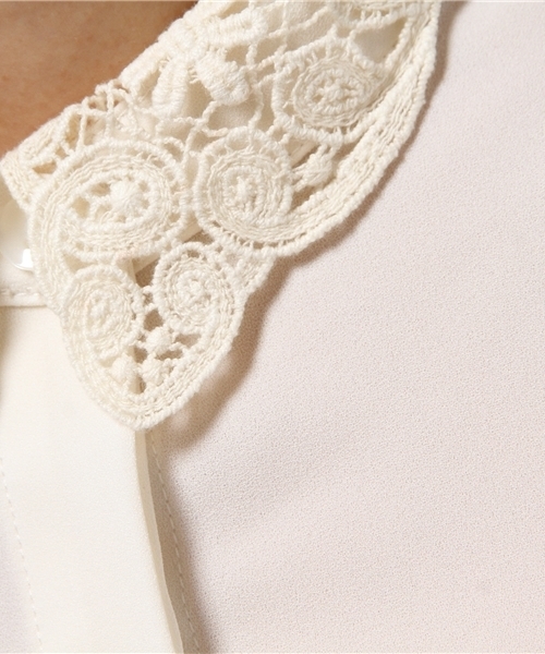 laboratory work（ラボラトリーワーク）の「衿レース付きブラウス（シャツ/ブラウス・レディース・オフホワイト/ブラック・MEDIUM）」の10枚目の写真