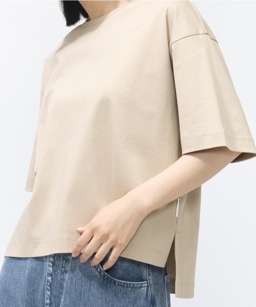 TIGORA(ティゴラ)の「ティゴラ TIGORA UVカットシルキーコットンオーバーサイズTシャツ(Tシャツ/カットソー・レディース・ライトベージュ/ブラック/グレー/ライトグリーン/ピンク/ホワイト/ベージュ/ネイビー・S/M/L/XL)」の5枚目の写真