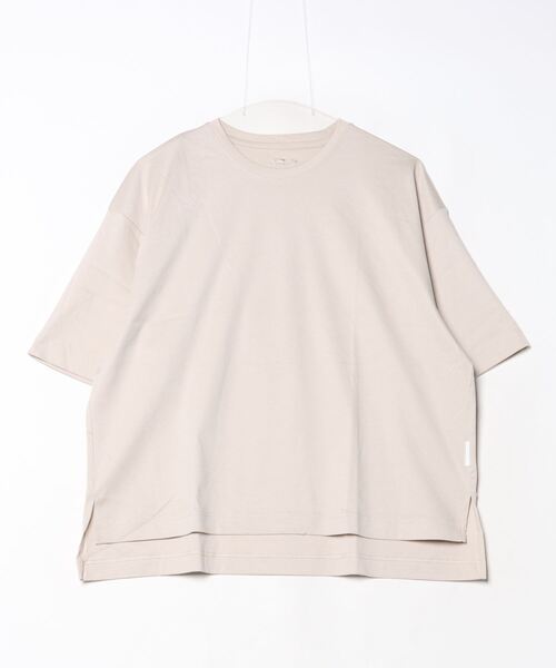 TIGORA(ティゴラ)の「ティゴラ TIGORA UVカットシルキーコットンオーバーサイズTシャツ(Tシャツ/カットソー・レディース・ライトベージュ/ブラック/グレー/ライトグリーン/ピンク/ホワイト/ベージュ/ネイビー・S/M/L/XL)」の6枚目の写真