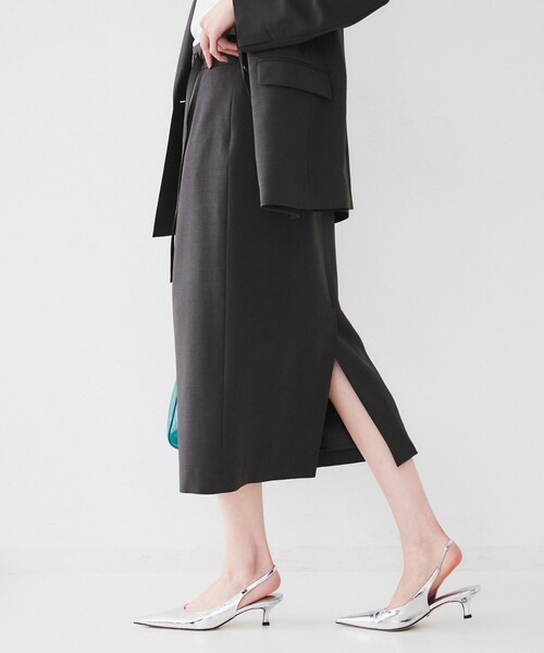 UNTITLED（アンタイトル）の「【接触冷感/UV/セットアップ可能】ライトウェイト ナロースカート（スカート・レディース・ベージュ/ブラック/チャコールグレー・00/01/02/03/04/42/44/46/48/50）」の5枚目の写真