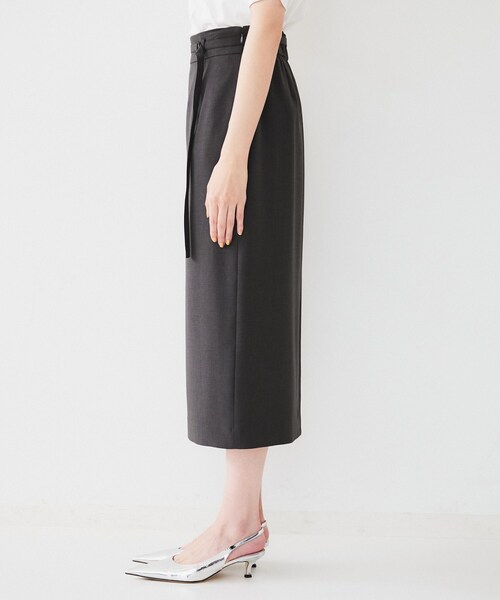 UNTITLED（アンタイトル）の「【接触冷感/UV/セットアップ可能】ライトウェイト ナロースカート（スカート・レディース・ベージュ/ブラック/チャコールグレー・00/01/02/03/04/42/44/46/48/50）」の18枚目の写真