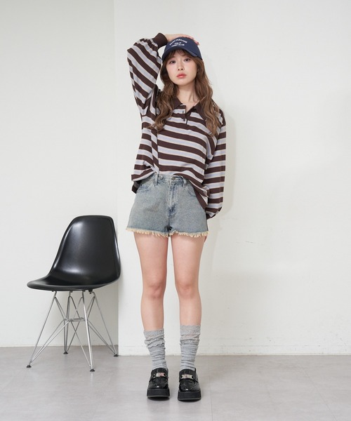 RAY CASSIN（レイカズン）の「カットオフデニムショートパンツ（デニムパンツ・レディース・ライトブルー/ブルー・S/M）」の21枚目の写真