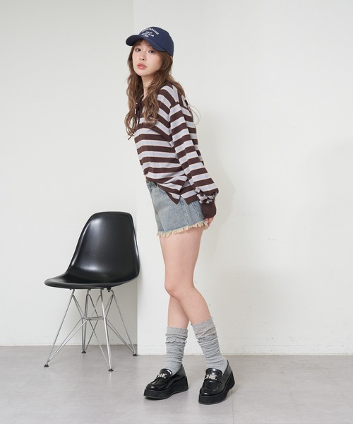 RAY CASSIN（レイカズン）の「カットオフデニムショートパンツ（デニムパンツ・レディース・ライトブルー/ブルー・S/M）」の22枚目の写真