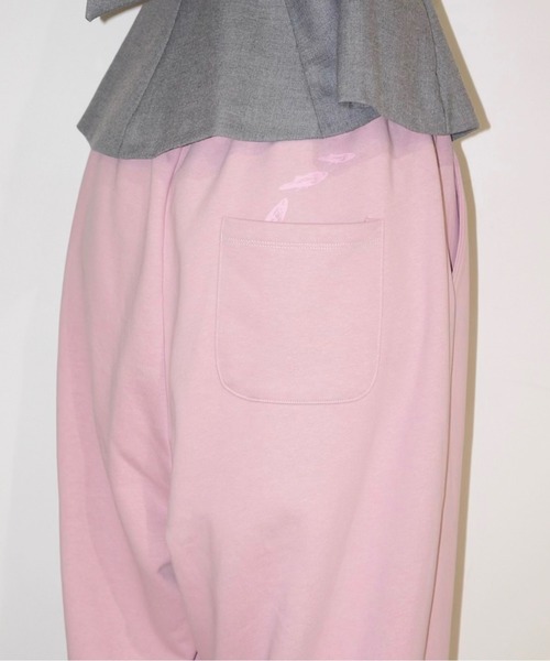 musubore(ムスボレ)の「buggy print sweat PT / プリントスエットパンツ(スウェットパンツ・レディース・ピンク/グレー・1/0)」の22枚目の写真