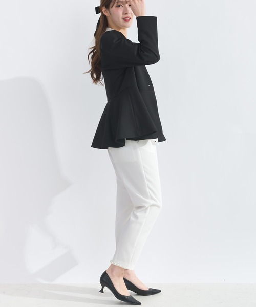 PICCIN PERLA（ピッチンペルラ）の「パールボタンペプラムジャケット（ノーカラージャケット・レディース・ブラック・M）」の3枚目の写真