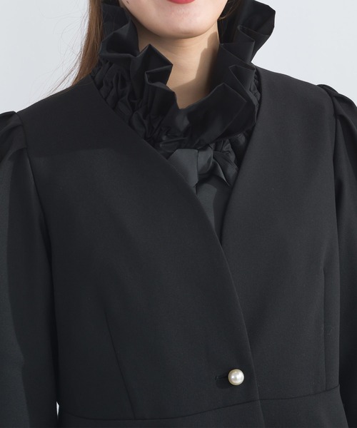 PICCIN PERLA（ピッチンペルラ）の「パールボタンペプラムジャケット（ノーカラージャケット・レディース・ブラック・M）」の9枚目の写真