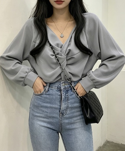 Miniministore(ミニミニストア)の「フロントねじり シャツブラウス Vネック(シャツ/ブラウス・レディース・ライトグレー/ピンク/ブラック/ベージュ・L/M)」の3枚目の写真