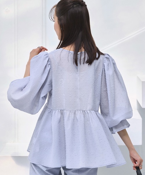 RUIRUE BOUTIQUE(ルイルエブティック)の「洗える | シアー ドット ジャカード ペプラム トップス & パンツ セットアップ | レディース おしゃれ きれいめ オフィスカジュアル 通勤服(パンツドレス・レディース・ブラック/ライトブルー・M/L/S/LL)」の4枚目の写真