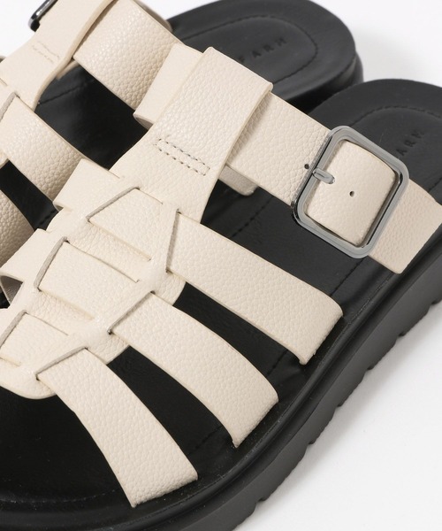 LOWRYS FARM(ローリーズファーム)の「カンドウフィットグルカ 283656(サンダル・レディース・シルバー/アイボリー/ブラック・MEDIUM/LARGE)」の13枚目の写真