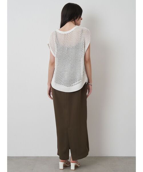 ELENDEEK（エレンディーク）の「メタルライクヤーンメッシュトップス（ニット/セーター・レディース・オフホワイト/ブラウン・FREE）」の11枚目の写真