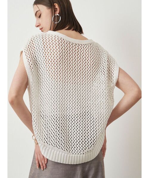 ELENDEEK（エレンディーク）の「メタルライクヤーンメッシュトップス（ニット/セーター・レディース・オフホワイト/ブラウン・FREE）」の13枚目の写真
