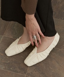 シャーリング 靴」に該当するパンプス（フラット）ファッション